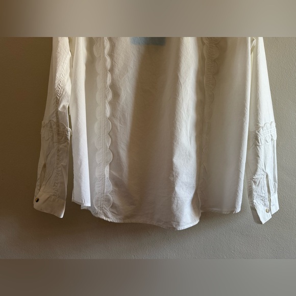 NWT m.i.h White Scalloped Button Dow Blouse, Delicate, Feminine, Size Medium - Picture 16 of 16
